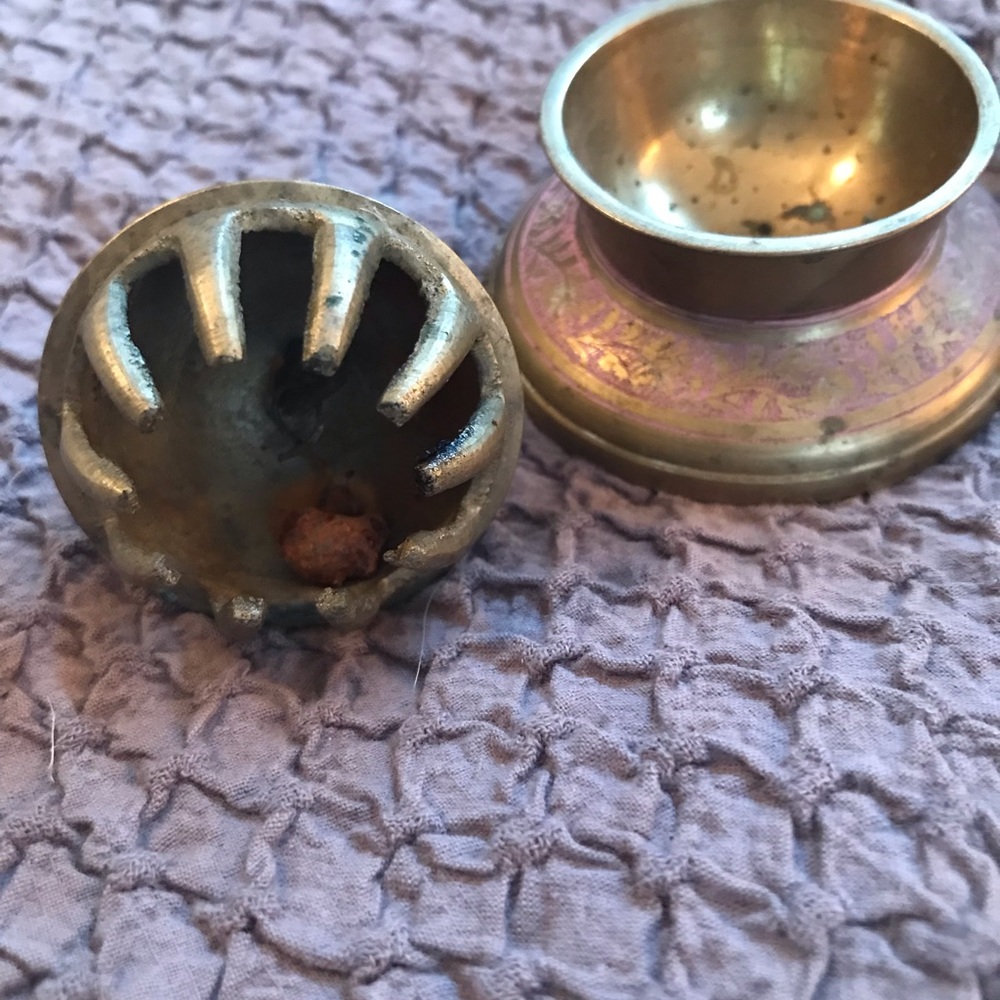 Vintage small claw bell with holder - Picture 4 of 9